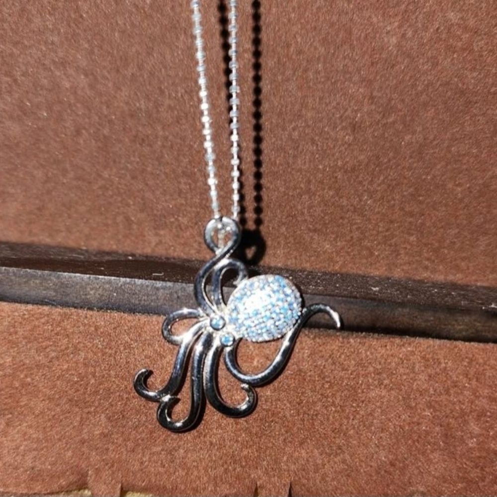 Elegant Silver Octopus Pendant Necklace